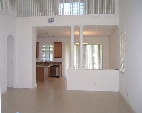 4th image of 5927 SE Crooked Oak Ave
