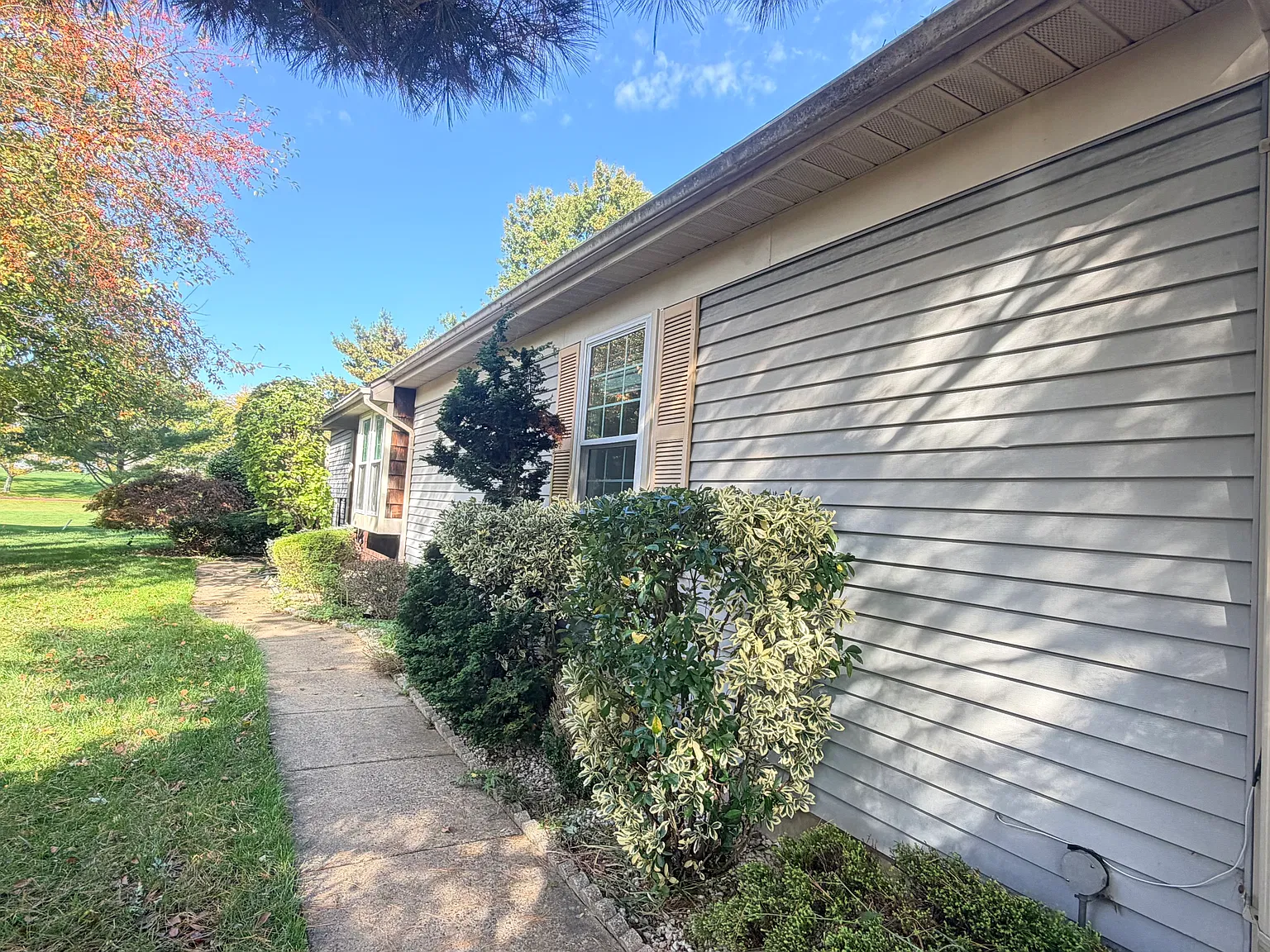 2 bed, 1365 sqft, $2,500 — Photo 2