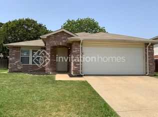 8008 Settlement Dr, Denton, TX 76210