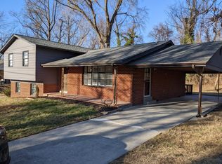 105 Mel Mara Dr, Oxon Hill, MD 20745