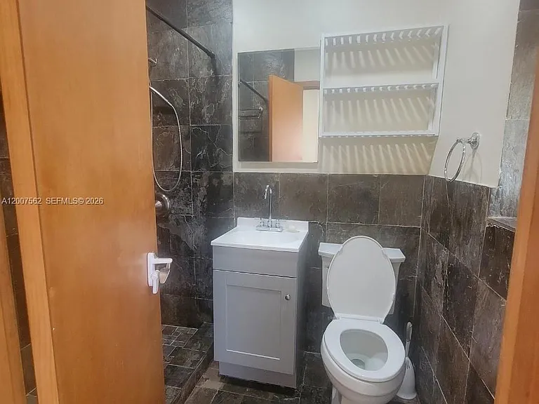 7400 Harding Ave #15 — Photo 19
