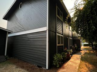 810 2nd Ave NW APT 3, Issaquah, WA 98027
