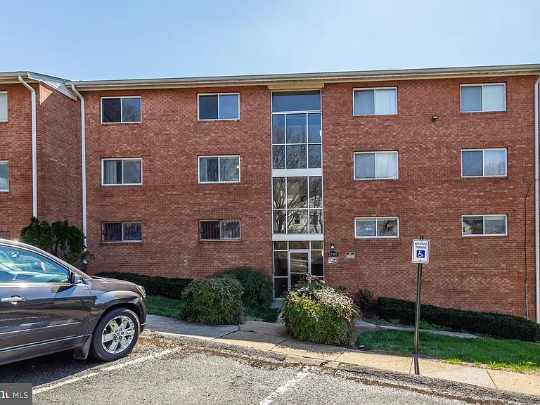 2500 Markham Ln — Photo 20