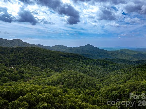 3rd image of 4 Old Orchard Rd #4