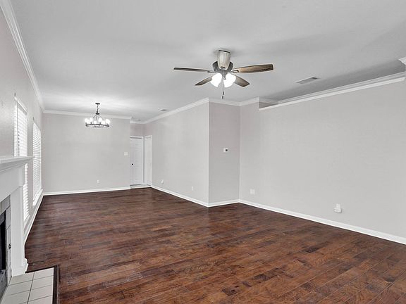 2nd image of 680 Raintree Cir