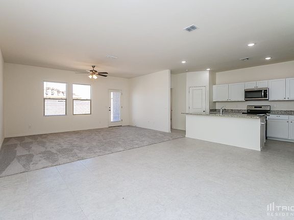 2nd image of 35520 W Santa Clara Ave