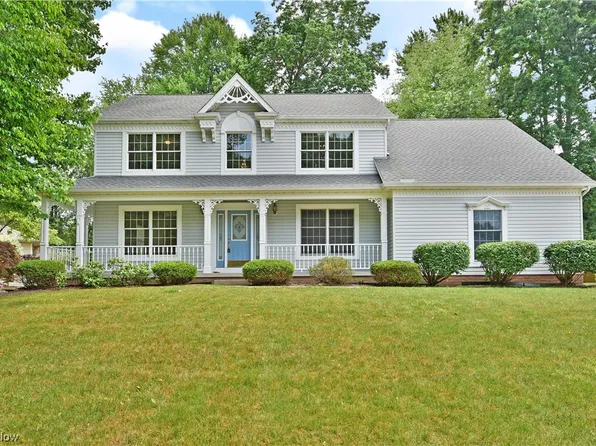 2751 Timberline Dr, Cortland, OH 44410