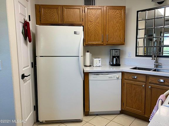 3rd image of 6655 N Canyon Crest Dr Unit 12272