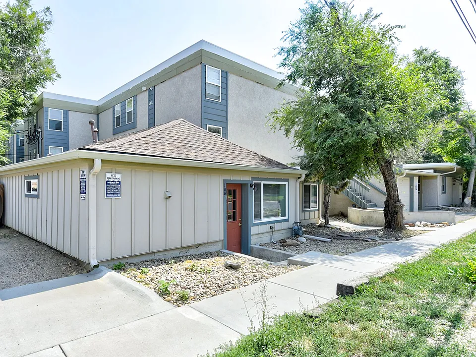 2301 Goss St.