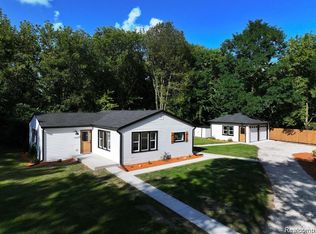 20010 W County Line Rd, Augusta, MI 49012