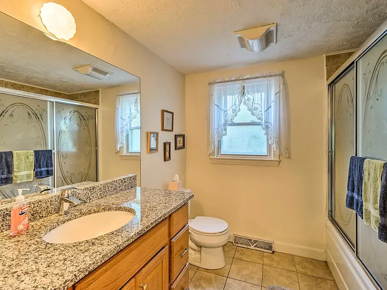 59 Tracy Ln — Photo 19
