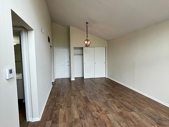 3rd image of 1126 Merrimar Cir N