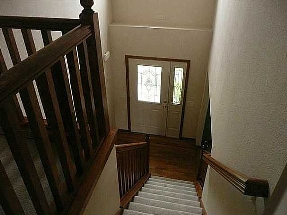 3rd image of 25300 Fox Hunt Dr