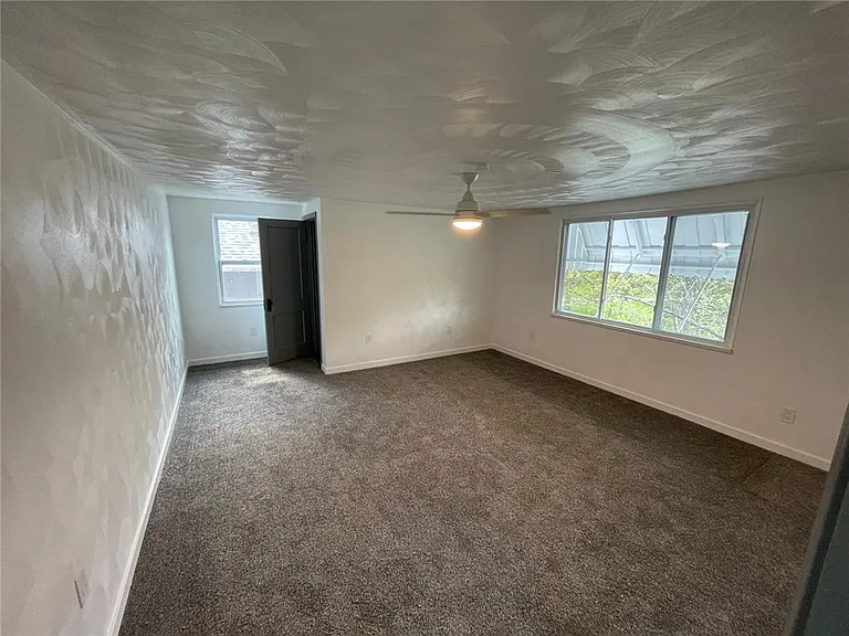 1371 Crucible St — Photo 12