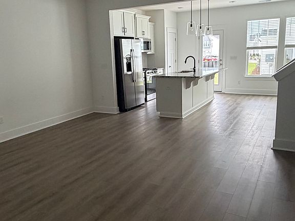 4th image of 505 Harebell Way #505