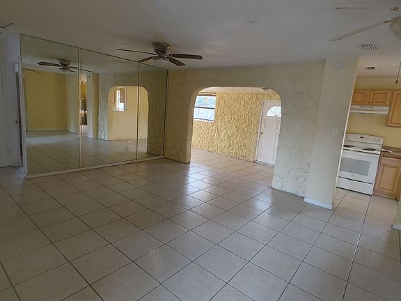 3rd image of 4440 Evers Pl