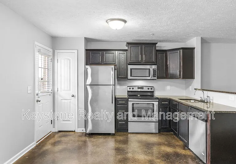 133 Melbourne Dr #F — Photo 6
