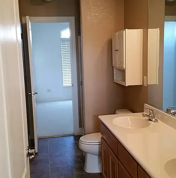 3200 Allan Adale Dr — Photo 6
