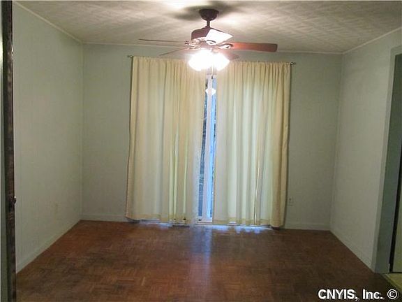 4th image of 3685 Buttercup Ln