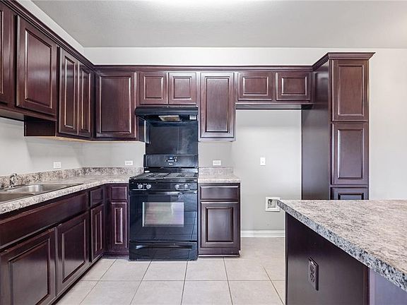 5th image of 4400 Berkman Dr Unit D