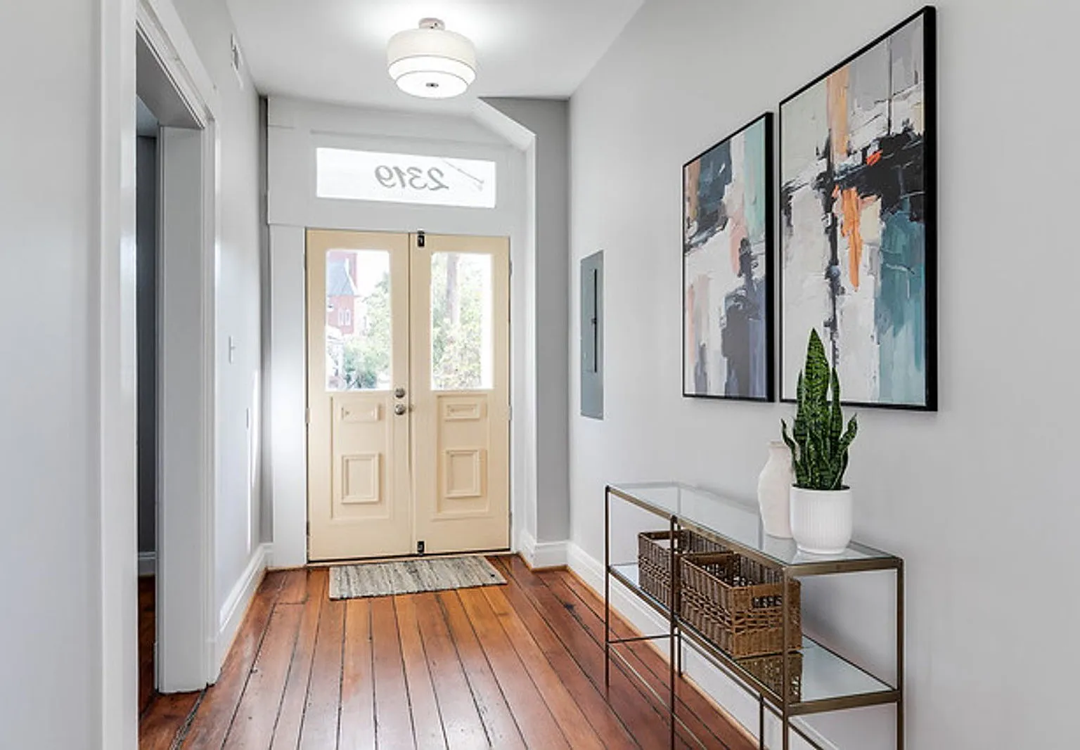 2 bed, 1.5 bath, 1404 sqft, $1,975 — Photo 1