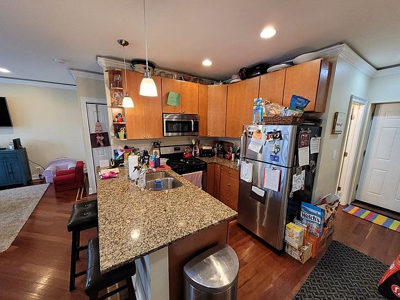 5th image of 4169-4175 W Cullom Ave #4175-2