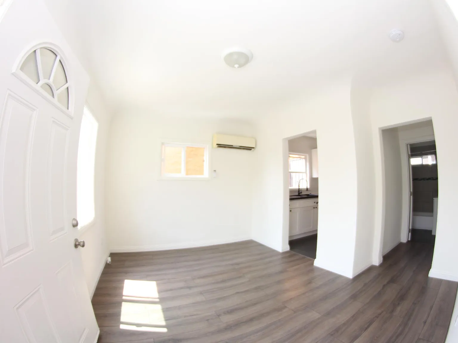 338 W 82nd St — Photo 3