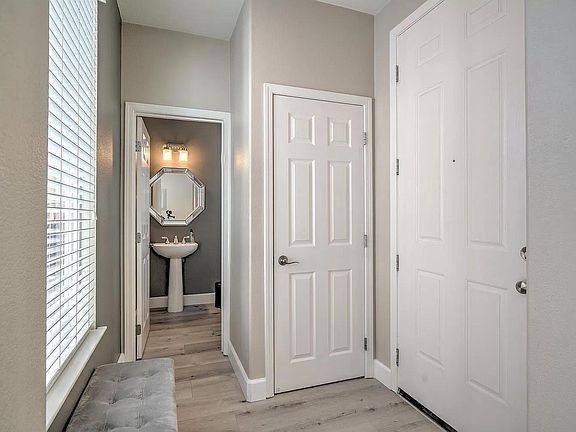 5th image of 76 W Brilloso Ln