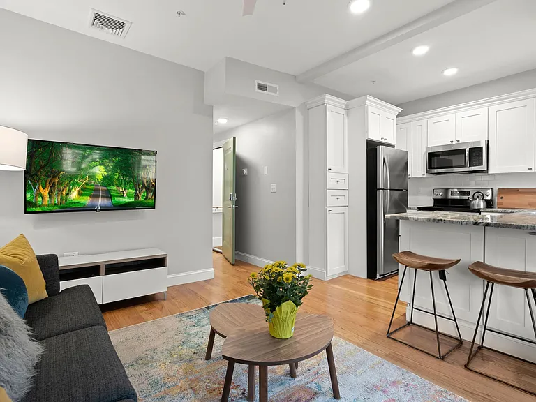 211 Princeton St #2 — Photo 5