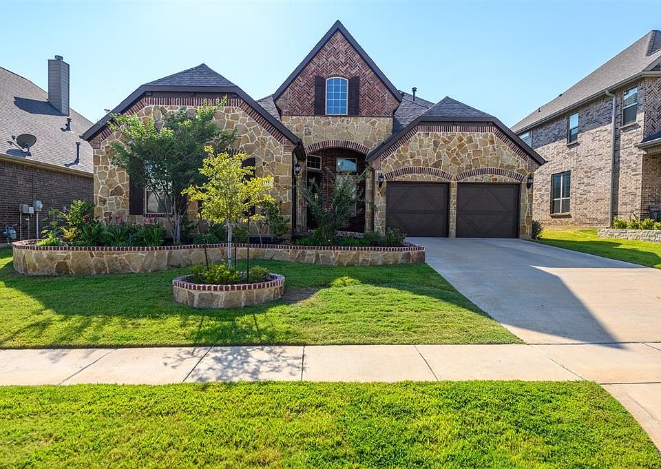 1st image of 113 Magnolia Ln