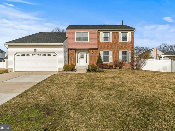 201 Brompton Dr, Cherry Hill, NJ 08003