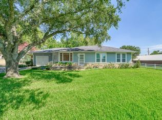 1524 Highway 159 W, Bellville, TX 77418