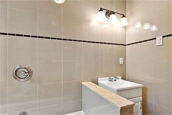 Rented by Douglas Elliman | media 29