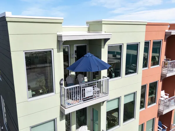 102 Cape Fear Boulevard Unit 404, Carolina Beach, NC 28428