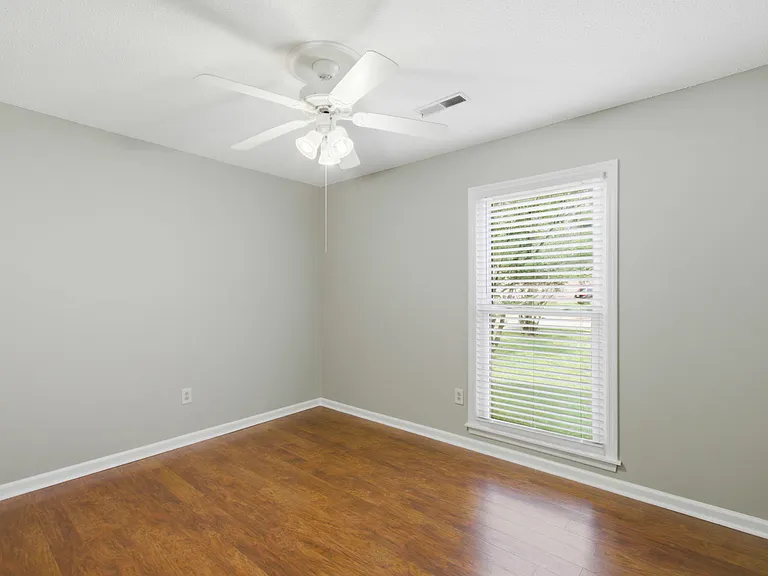 2067 Dogwood Rd — Photo 29