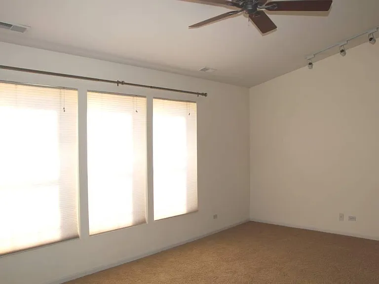 3240 Cremin Ln — Photo 16
