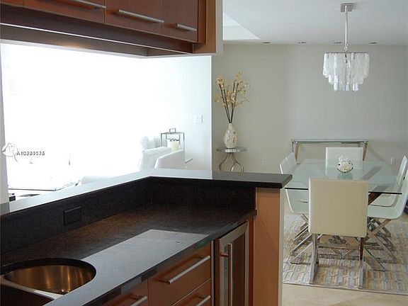4th image of 901 Brickell Key Blvd APT 2801
