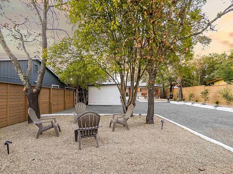608 Baines Ave — Photo 11