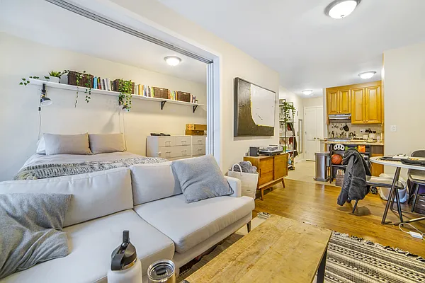 Rented by Corcoran | media 17