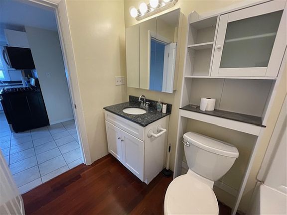 4th image of 251 Central Ave #1