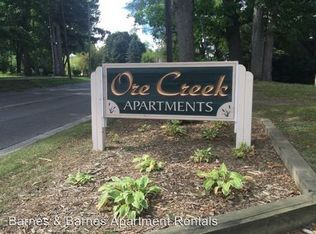 621 Flint Rd APT 5, Brighton, MI 48116