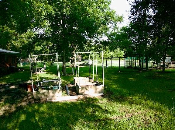 5th image of 195 Hearne Rd