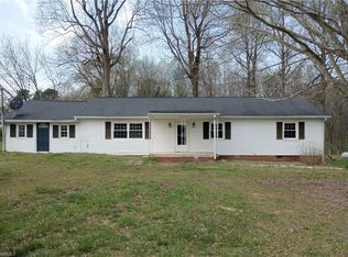 4077 Ramseur Julian Rd, Liberty, NC 27298