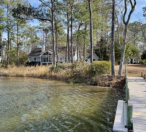 3rd image of 438 Peninsula Drive