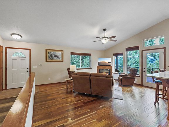 4th image of 11808 N West Newman Lake Dr