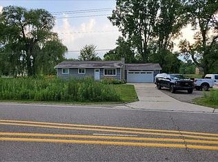 15564 Seymour Rd, Linden, MI 48451