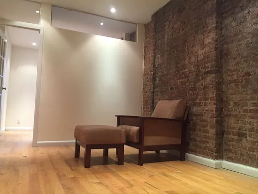 Rented by The Search D&M | media 7