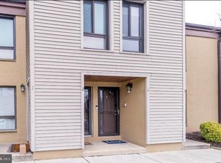 4 Ashley Ct, Marlton, NJ 08053