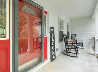 1424 Paraham Rd S, York, SC 29745