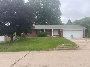 1535 Saint Ives Dr, Saint Louis, MO 63136